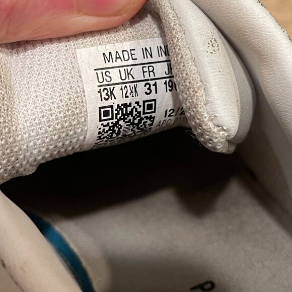 Adidas Stan Smith Kids Shoes, Size 13, Cloud White / Cloud White / Green - Picture 3 of 6